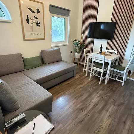 Pensjonat Offline Vendeghaz *